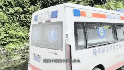 一海南牌照救護(hù)車在西藏墨脫無任務(wù)拉警笛還停車拍照?當(dāng)?shù)鼐剑阂烟幜P教育