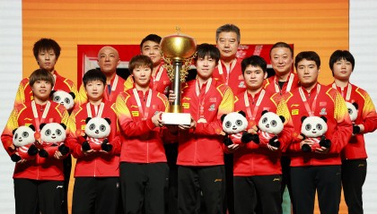 11戰(zhàn)全勝！混團(tuán)世界杯-國(guó)乒8-1韓國(guó)衛(wèi)冕奪冠 王曼昱林詩(shī)棟均橫掃