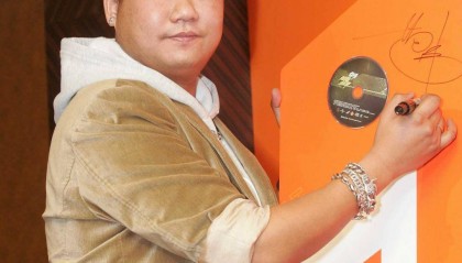 歌手茍偉去世，本掛號要去醫(yī)院檢查，之前因呼吸問題準備手術