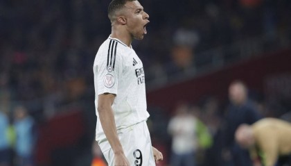 接過傳奇號碼！官方：姆巴佩改穿皇馬10號球衣