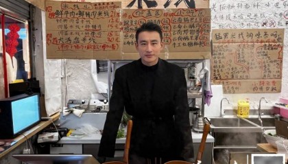 31歲男模冠軍退圈，在武漢賣(mài)米粉，開(kāi)業(yè)一周就火了