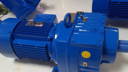 FAF87-Y18.5KW-4P減速機FAF87DRE160MC4-21.32-M4安裝方式不同是什