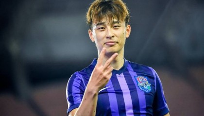 津媒：國足分組對抗巴頓出任右邊后衛(wèi)，他將和高準翼競爭主力