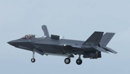 日本首批F-35B從美國(guó)飛回，戰(zhàn)后首次擁有艦載戰(zhàn)斗機(jī)