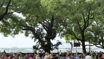 露天客廳，煙火長卷：湘江“橋”下見長沙真性情