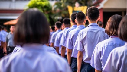 泰國廢除執(zhí)行50年的學生發(fā)型規(guī)定：侵犯個人自由