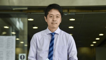 香港特區(qū)政府：依法沒(méi)收反中亂港分子許智峰犯罪得益，其潛逃前后曾轉(zhuǎn)移近250萬(wàn)港元