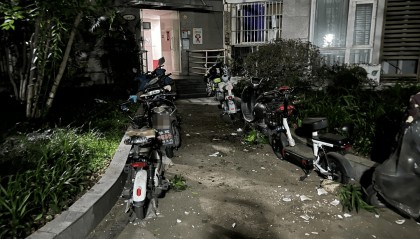 男子與朋友吃酒起爭執(zhí)，竟從10樓扔下綠蘿、蘭花和不銹鋼盆，被刑拘