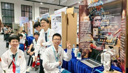 直擊南方人痛點(diǎn)！廣東中學(xué)生發(fā)明“滅蟑螂裝置”，街坊：求量產(chǎn)