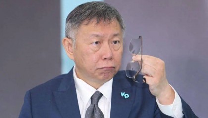 24小時內(nèi)，全島曝“入黨”潮，第二個柯文哲冒頭，臺黨團開始罷免