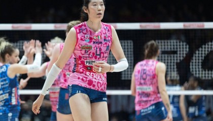 女排歐冠1/4決賽-朱婷18分冠全場丟MVP 科內(nèi)3-0搶先機(jī)