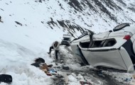 海拔4000米一越野車側(cè)翻！5人獲救，1人不幸遇難
