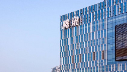 騰訊Q2日均賺7億，劉熾平：會繼續(xù)加大AI投入，但不能一味“All in”，買一大堆芯片