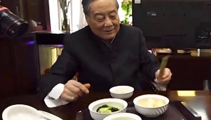 宗慶后聲稱一天只花幾塊錢(qián)，實(shí)際上滿世界買(mǎi)豪宅，海外資產(chǎn)18億