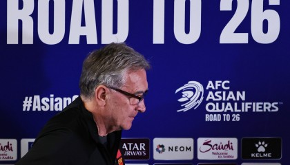 國(guó)足主帥:比賽難度很大但會(huì)全力以赴 不受負(fù)面因素干擾