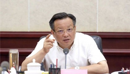 官方披露：雷紹業(yè)在市委書記等職上，違規(guī)插手醫(yī)院藥品配送、設備采購，伙同胞弟非法收受巨額財物