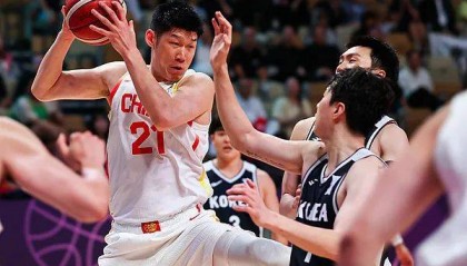 中國男籃79比71戰(zhàn)勝韓國隊，時隔10年重回亞洲杯4強
