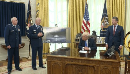 波音第六代戰(zhàn)斗機(jī)F-47首度亮相，研發(fā)能力引發(fā)質(zhì)疑