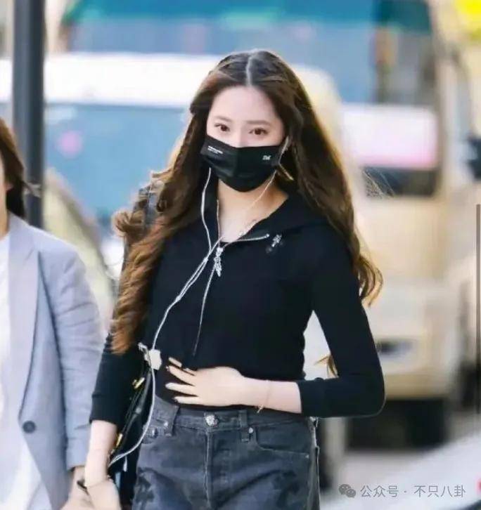 前幾年還被嘲長得土，如今逆襲成大美女了？！