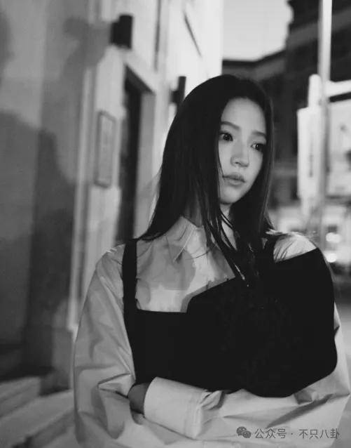 前幾年還被嘲長得土，如今逆襲成大美女了？！