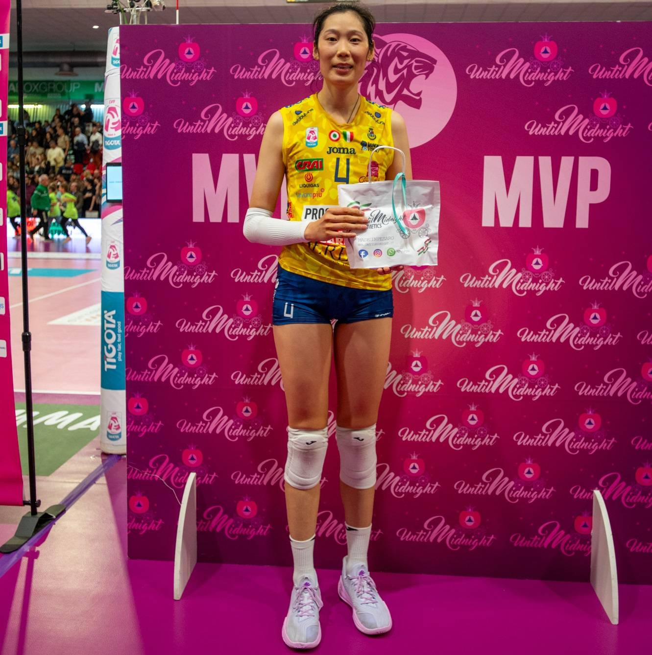 女排意超聯(lián)賽-朱婷13分首奪單場MVP 科內(nèi)利亞諾3-0豪取6連勝