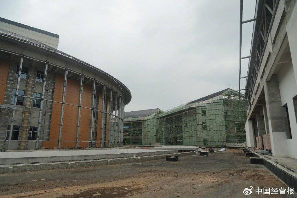 已耗資6億元 贛南最大在建文體民生項(xiàng)目停工十個月