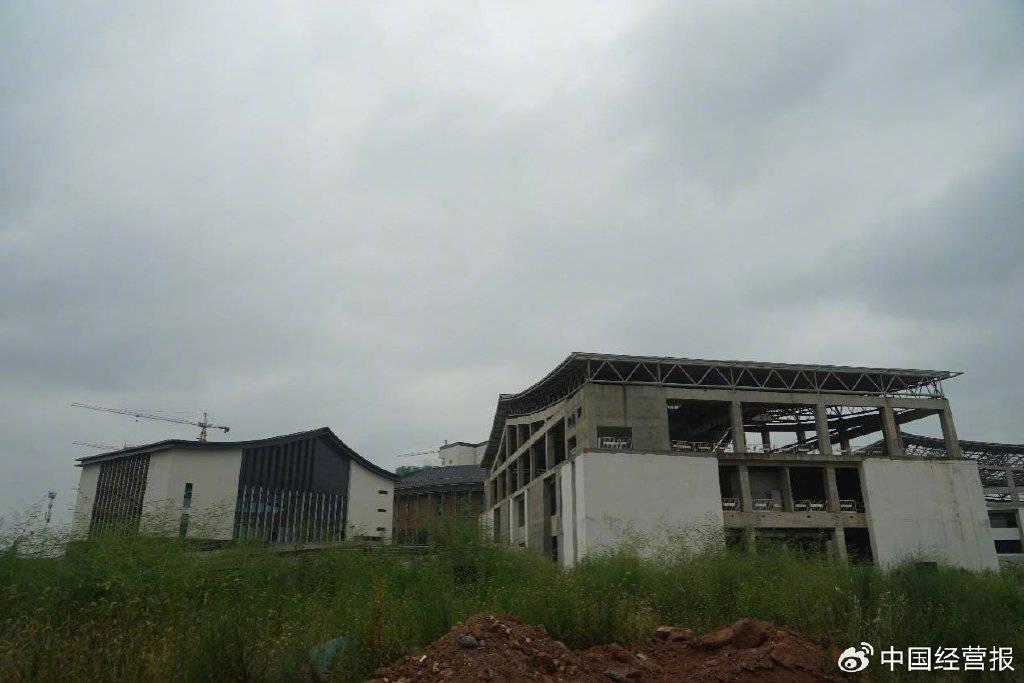 已耗資6億元 贛南最大在建文體民生項(xiàng)目停工十個月