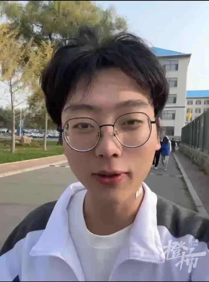 失聯(lián)河南籍大學(xué)生突然聯(lián)系家人！稱在柬埔寨一賭場(chǎng)，暗無天日，患癌媽媽決定賣房救子