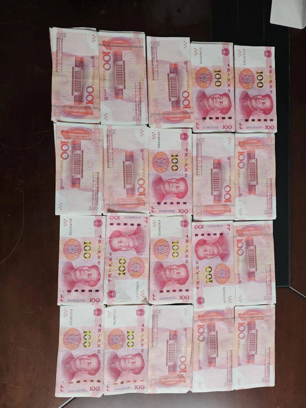 熱水壺和“喜糖”里藏著大把現(xiàn)金，浙江多地已發(fā)生，警方提醒：司機(jī)請(qǐng)警惕