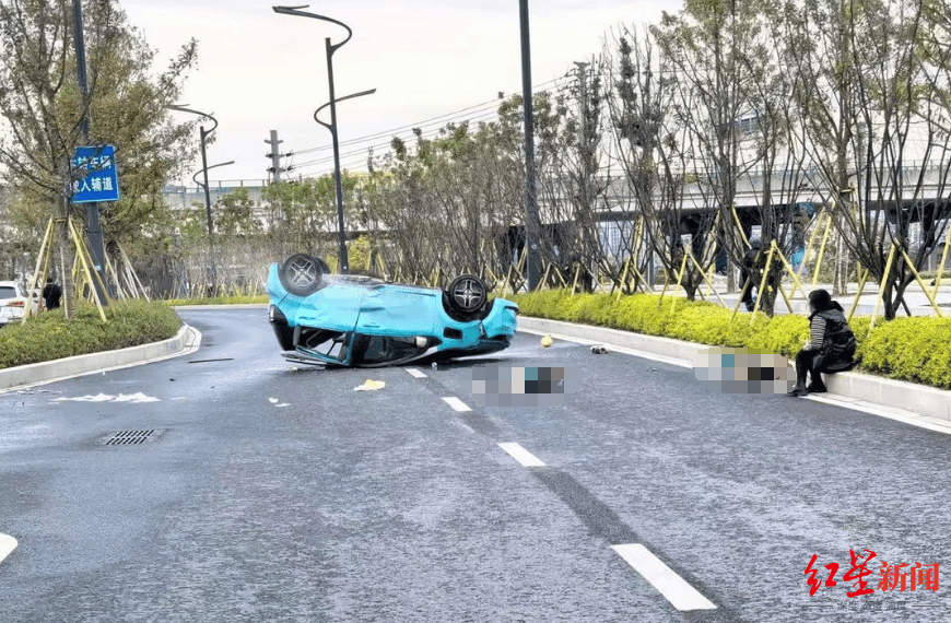 溫州一地發(fā)生車禍有大人和孩童受傷 交警：大人無大礙，原因在調(diào)查中