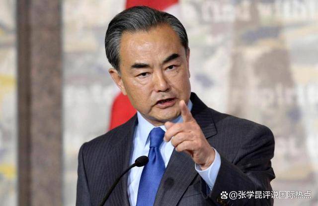 日方送出厚禮后，王毅外長松口訪日，話音剛落，日本再做錯誤決定