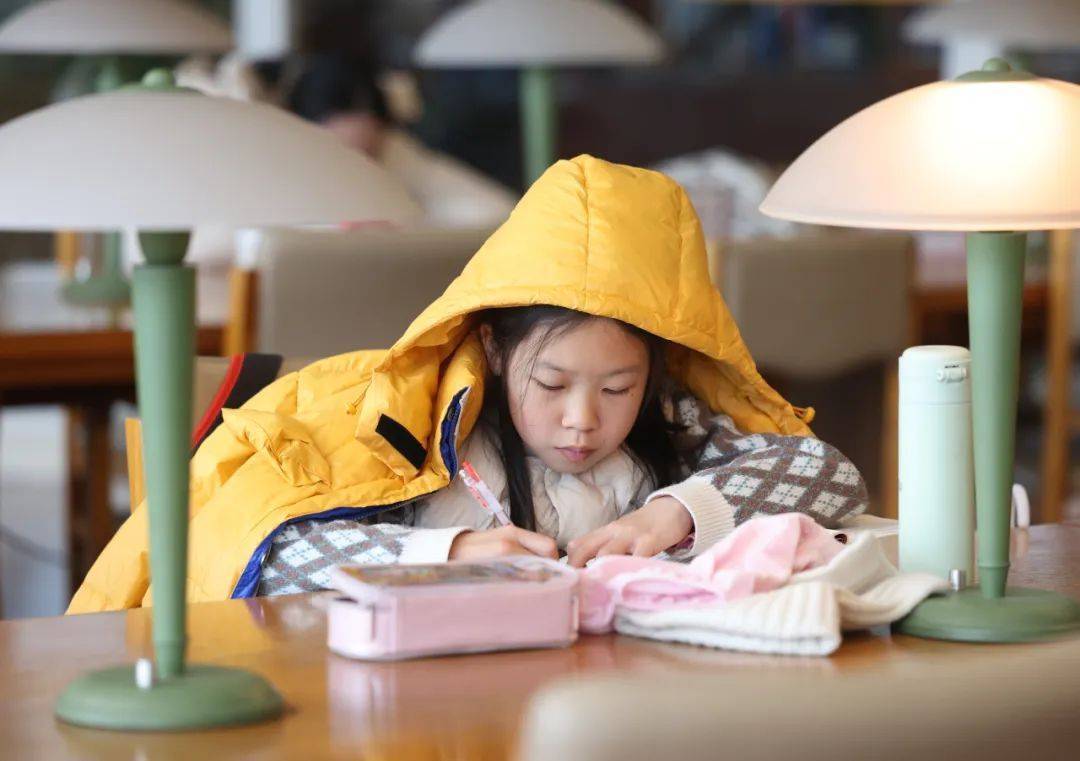 江蘇一地實(shí)行”作業(yè)熔斷機(jī)制“：到點(diǎn)就停，無需補(bǔ)做！曾有先例，是否有效→