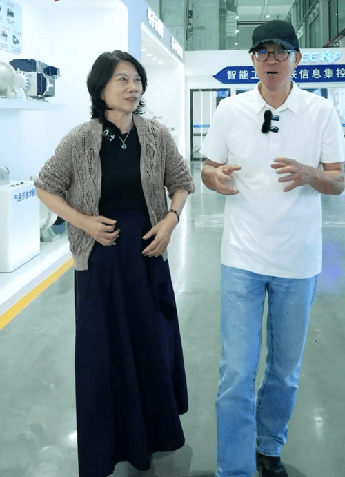 俞敏洪：我和董明珠不同，她是霸蠻式領(lǐng)導(dǎo)，說一不二