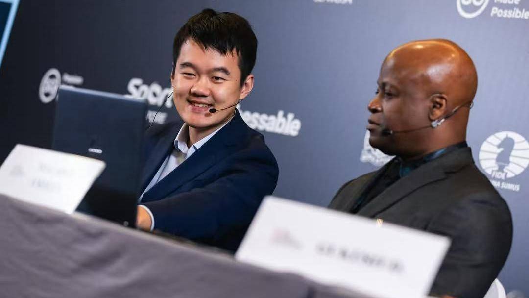 國際象棋世界冠軍賽丨教科書級名場面！來自棋王丁立人的最強反擊