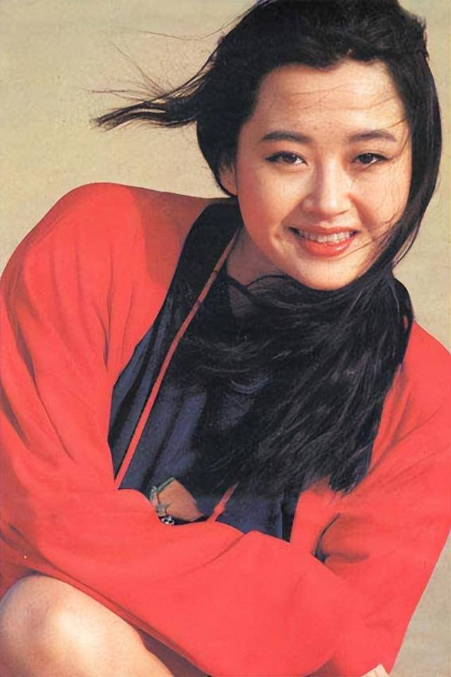 事實證明，55歲“無人敢娶”的許晴，才是真正的人間清醒！