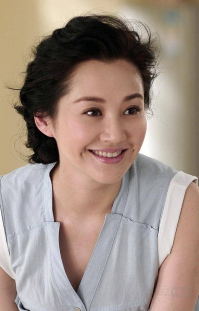 事實證明，55歲“無人敢娶”的許晴，才是真正的人間清醒！