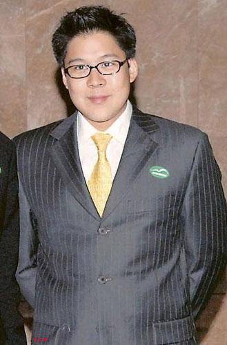 霍啟剛：我敢不疼老婆嗎？那可是拿3000億繼承權(quán)換的！