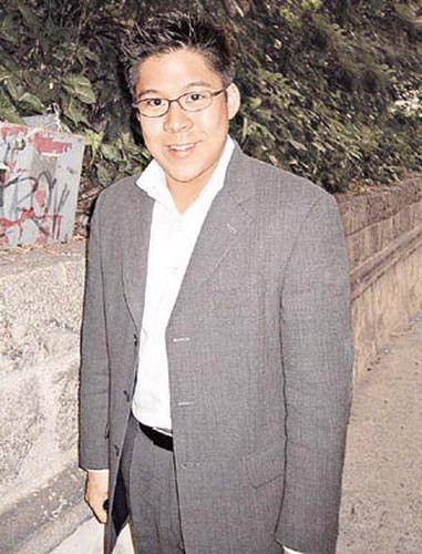霍啟剛：我敢不疼老婆嗎？那可是拿3000億繼承權(quán)換的！