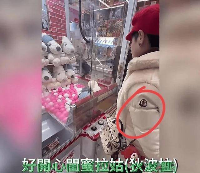 謝霆鋒帶全家遠(yuǎn)赴日本過圣誕！兒子罕見露面，繼父和母親十分恩愛