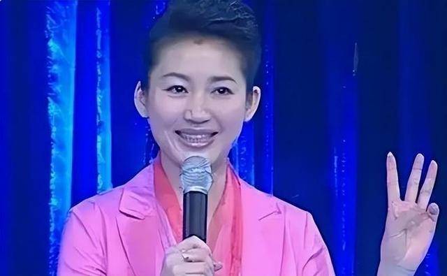 王小丫：余生好好走，病床上19字留言催人淚下，如今56歲無兒無女