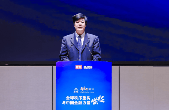 鄭功成：個人養(yǎng)老金實質(zhì)上是給高收入者錦上添花，而不是給中低收入者送福利