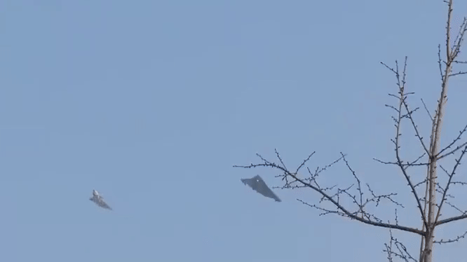 俄軍事專家：中國下一代戰(zhàn)機研發(fā)，是為贏得21世紀空中比拼的認真嘗試