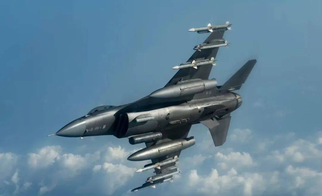 烏克蘭F-16戰(zhàn)機(jī)隱秘消失之謎：空中力量如何成俄烏沖突的神秘變量？