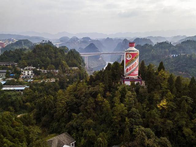 大洗牌后，茅臺(tái)鎮(zhèn)突然入冬