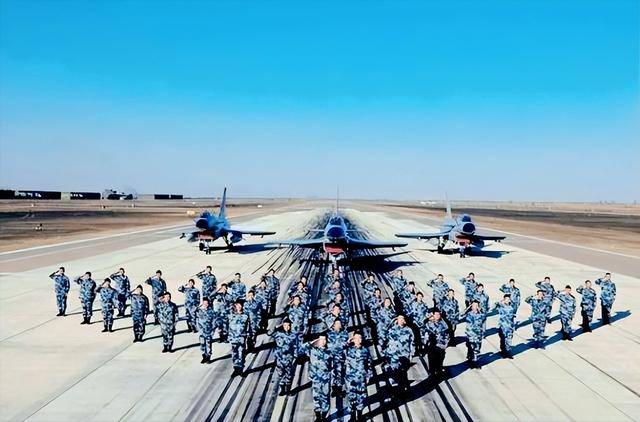 成功甩開美國(guó)？中國(guó)六代機(jī)一騎絕塵，俄猜到解放軍下一步要干啥
