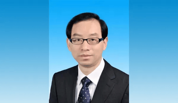 陳紅輝任湖北宜昌市市長，曾任湖北省衛(wèi)健委主任