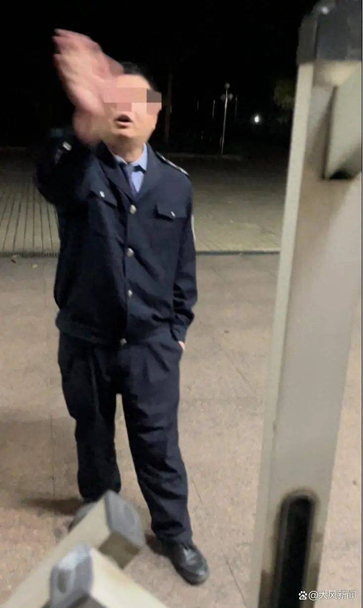 2歲娃長隆酒店高燒39℃，保安拒交外賣藥！當(dāng)事人：接受其“教育”一小時后才拿到藥