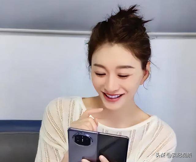 這次，被扒了個底朝天的李小冉，徹底顛覆了大眾對她的固有認(rèn)知！