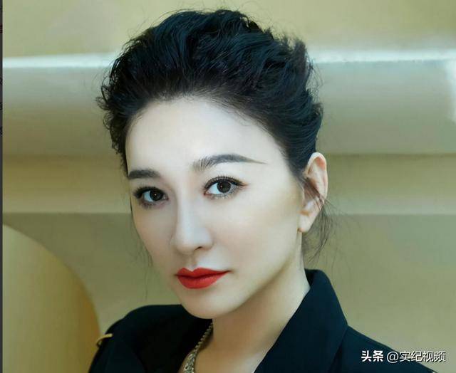 這次，被扒了個底朝天的李小冉，徹底顛覆了大眾對她的固有認(rèn)知！