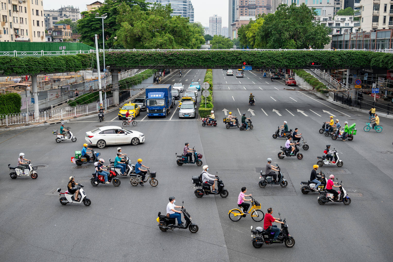 因20元電動自行車罰款，廣州一女子將市政府告上法庭 需求與治理如何兩全？